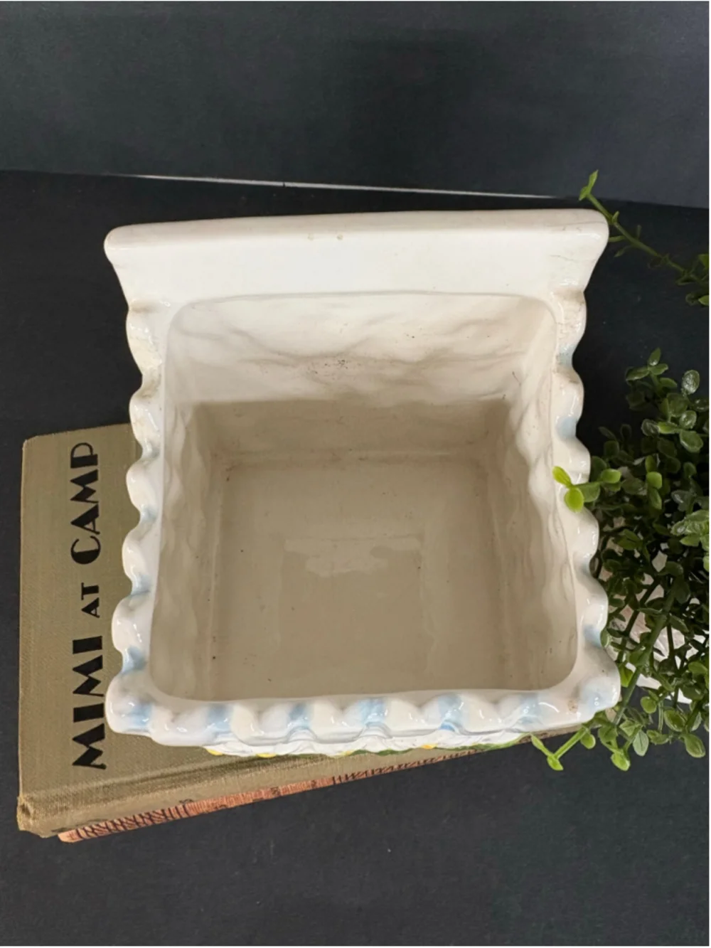 Vintage Ceramic Daisy Flower Planter Decor One Size White Green Cottagecore